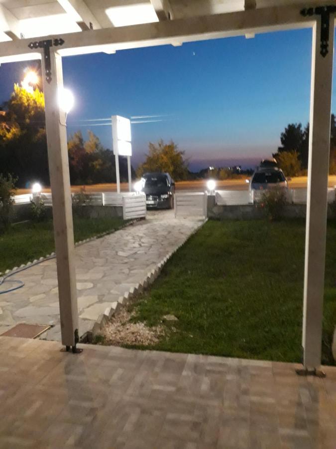 Vickyvillas Néos Marmarás Exterior foto